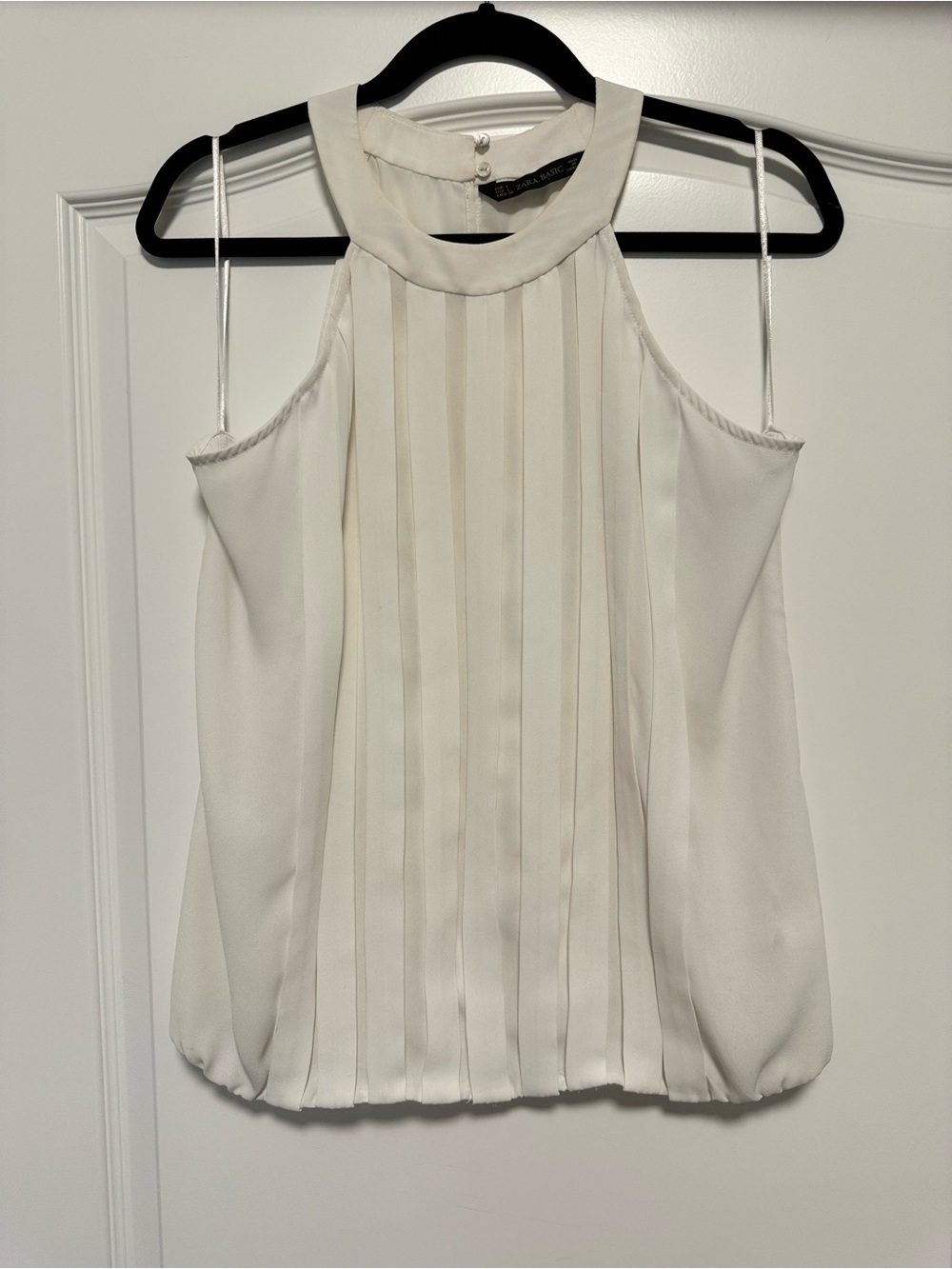 Zara Basic Women’s L Ivory Cream Pleated Sleeveless High Neck Blouse Top
